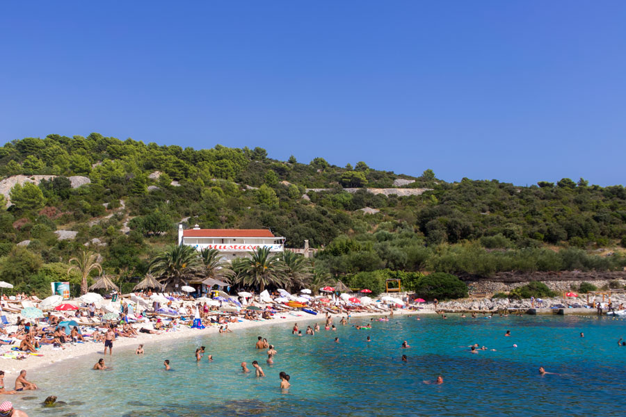 Pokonji Dol Beach